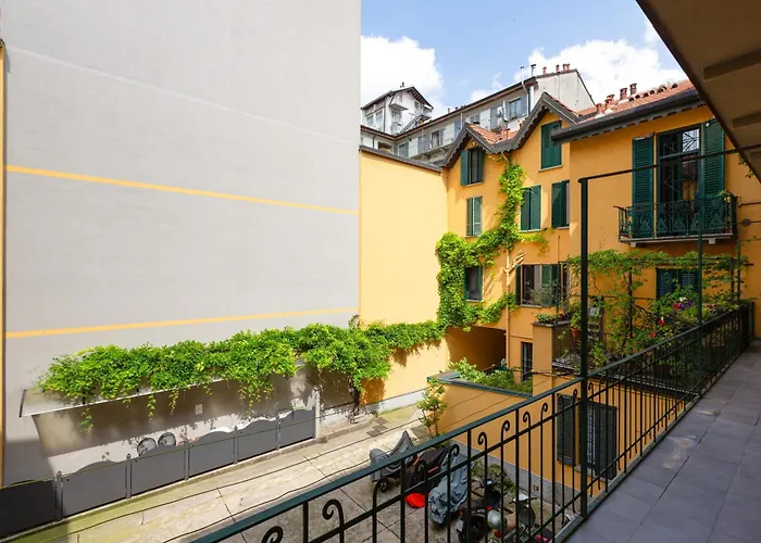 Corso Vercelli Cosy&Bright